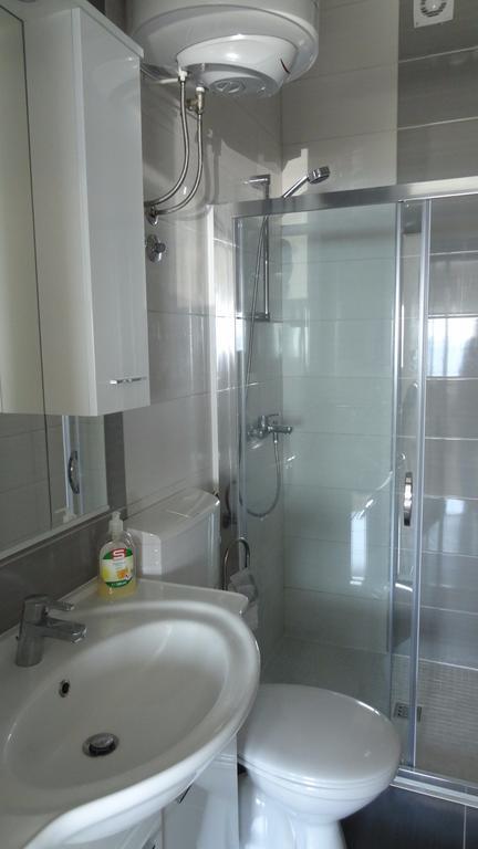 Apartments Braco Seget Vranjica Bagian luar foto