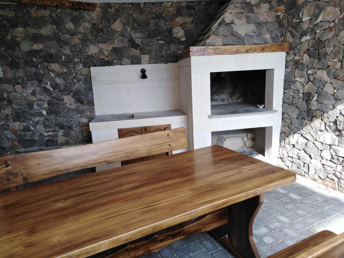 Apartments Braco Seget Vranjica Bagian luar foto